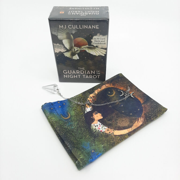 Garden of the Night Tarot Gift Set